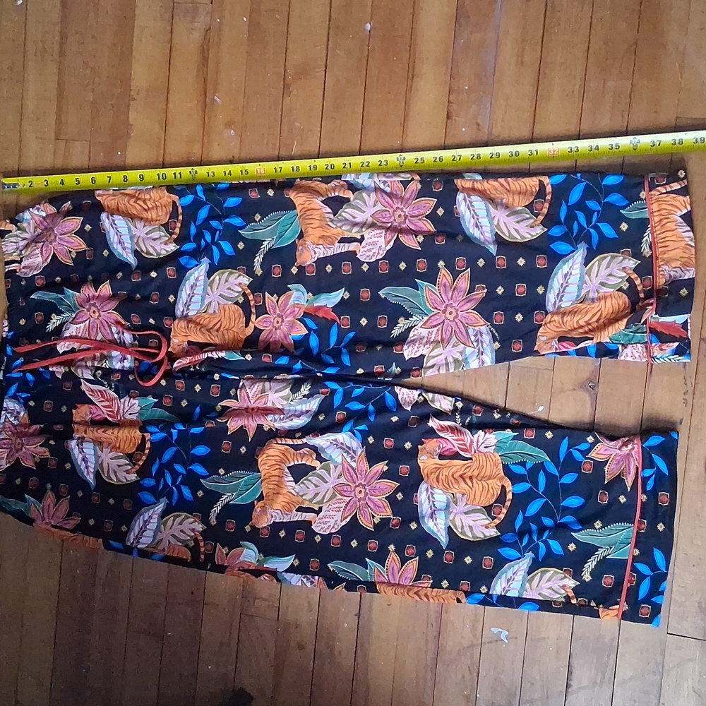 2 Sets! Room Service Size XXL Tiger Floral Pajama Sets - Picture 7 of 16